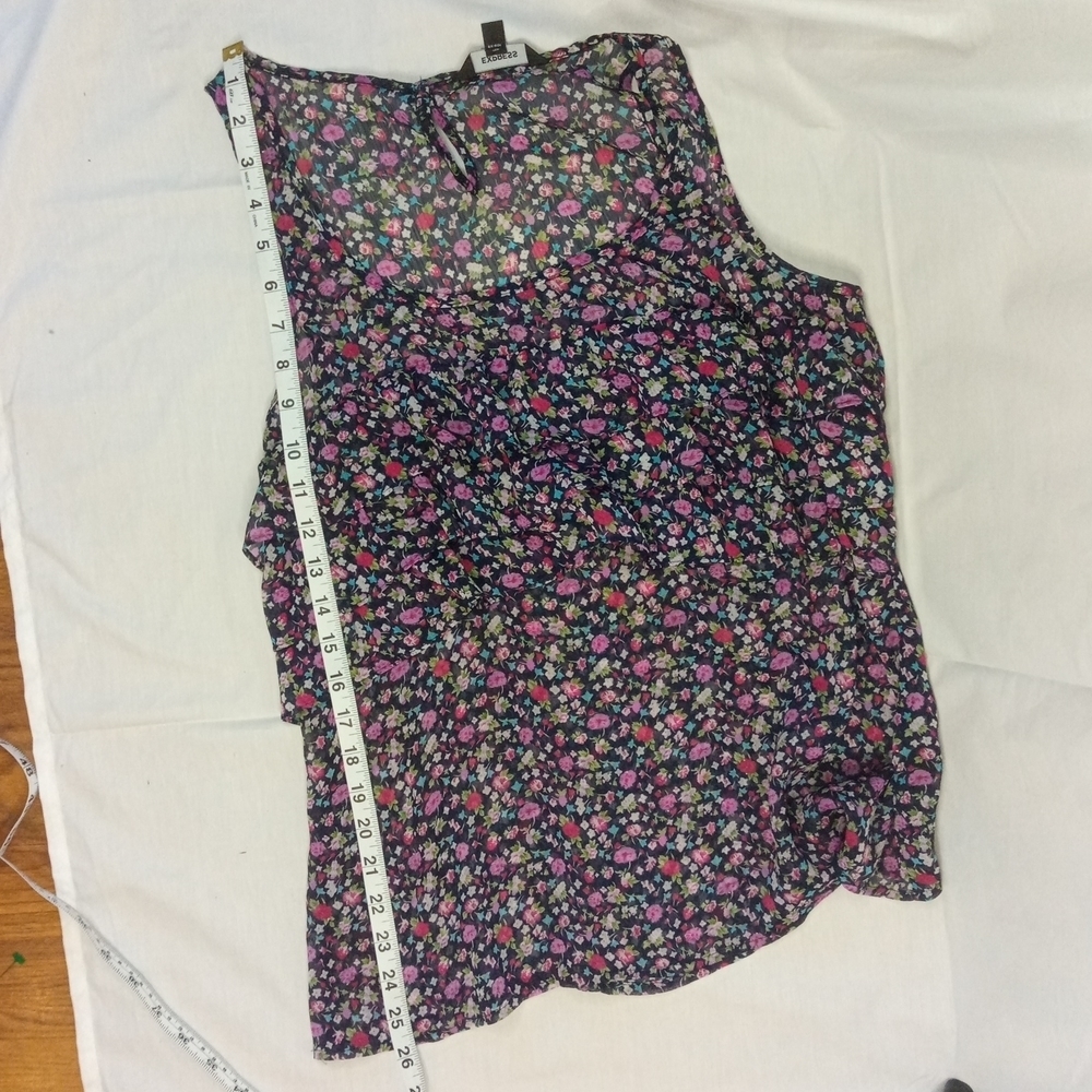 Express Sheer Ruffled Floral Tank Size Small - Picture 8 of 8